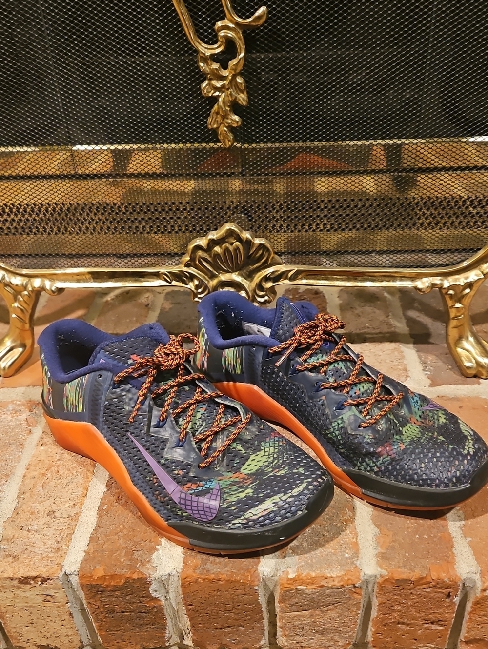 🔥 Nike Metcon “I Am Not a Robot” Training Shoes – Women’s 9.5 / Men’s 8